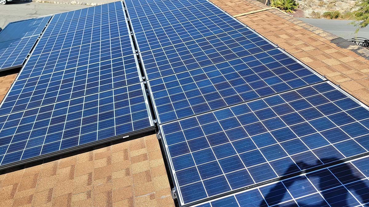 Why You Should Hire Professionals for Solar Panel Cleaning in Palm Springs